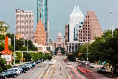 Image de Eclectic 1-bedroom condo in charming downtown Austin