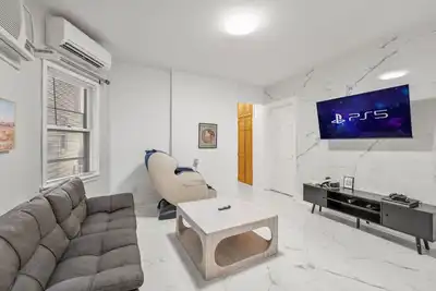 Image de 4min walk to Nyc Train | Massage Chair |Sleeps 12+