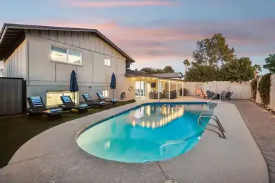 Image de Scottsdale Summer Fun - Pool, 6 Beds/5 Baths & Close to Old Town