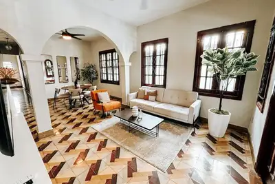 Image de Casa Colon | Colonial Spacious House in Condado