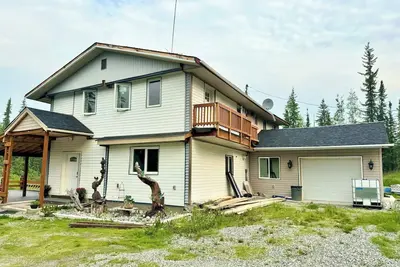 Image de Spacious 8-bedroom building in welcoming Fairbanks with WiFi