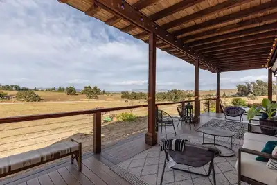 Image de Spacious estate in wonderful Sebastopol with Ac, WiFi, fitness room