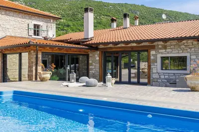 Image de Maison de vacances privée avec piscine privée, Wifi, climatisation, Tv, terrasse, vue panoramique