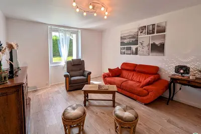 Image de Gîte paisible avec terrasse et jardin à La Vernotte