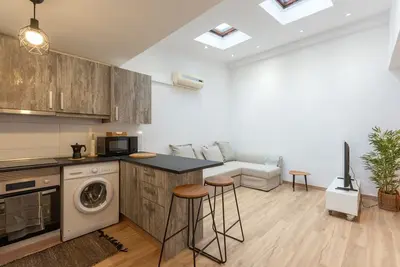 Image de Appartement rénové, 4 piscines, clim, terrasse avec Bbq