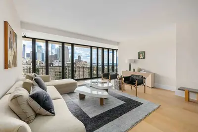 Image de Hudson Terrace | Ultra-luxe 2br with Terrace in Full-Service Doorman Building