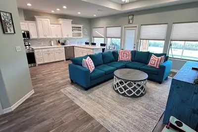Image de Charming 2-bedroom condo with WiFi and fitness room in Laguna Vista. Sleeps 6
