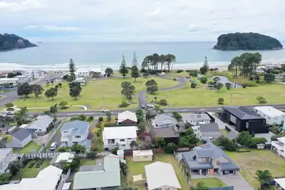 Image de 3br Beachside Home with Views, Steps from the Sand