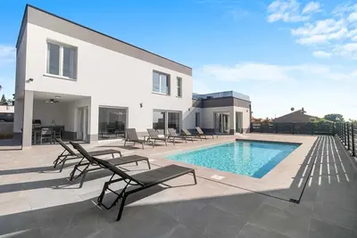 Image de Villa Sunset Galižana – A Luxurious Oasis with Sea View and Brijuni, just 6 km from the Beaches