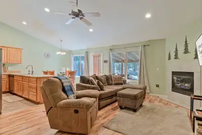 Image de Drrh home, A/C, Hot Tub, Dog Friendly