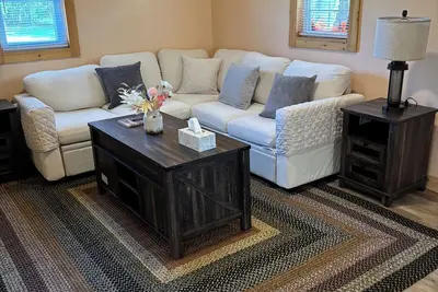 Image de Cozy 2 bedroom pet friendly cabin in great location with all the extra's