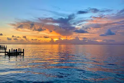 Image de 2-bedroom 2. 5 bathroom gated townhome in Tavernier with dry storage & ramp