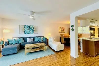 Image de Beachside 3br Townhouse with Patio, Grill & Bikes!
