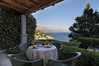 Image de Charming family apartment in Mimice, with private garden, hot tub, WiFi & Ac