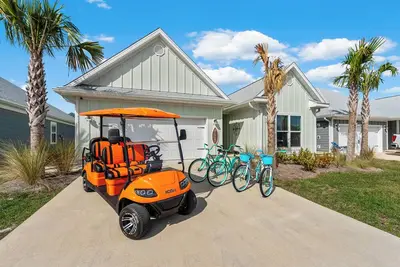 Image de Mil suite/Golf cart/Game room/Sleeps 12/ Pets Ok/ Family Friendly/Windmark Beach