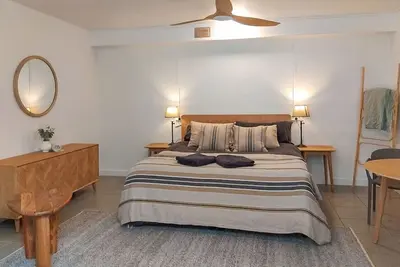 Image de Serenity Rooms for couples & individuals | Luxury Rainforest Meets Reef | Sleeps up to 2