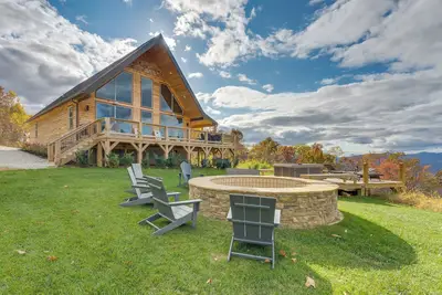 Image de Blue Ridge Mountain-View Cabin w\/ Hot Tub & Deck!