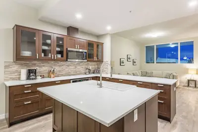 Image de Spacious 3-Bedroom Townhome w/ Hot Tub, Ski-In/Ski-Out & Stunning Views