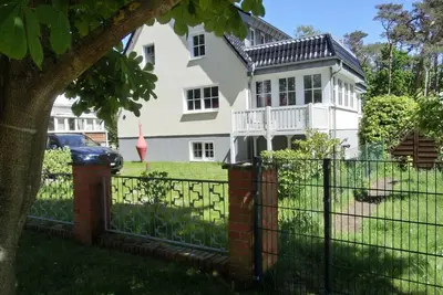 Image de Only approx. 300 m to the fine sandy beach close to Warnemünde in Markgrafenheide. -