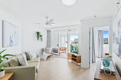 Image de Belle Escapes 710 Elevated Cbd getaway with magical views