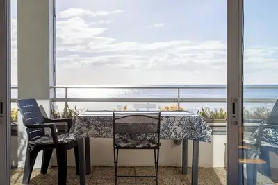 Image de Appartement T2, pleine vue mer, centre, terrasse, Wifi, parking
