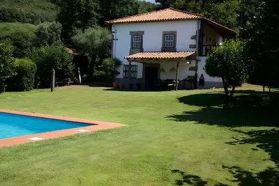 Image de Maison de vacances 'Casa Da Oliveira' avec vue sur les montagnes, piscine privée et terrasse privée