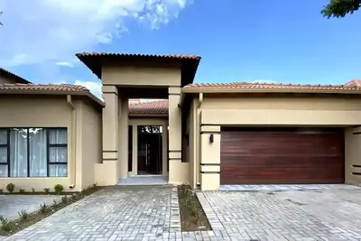 Image de Spacious villa with 5 bedrooms and WiFi, Ac in fantastic Hartbeespoort