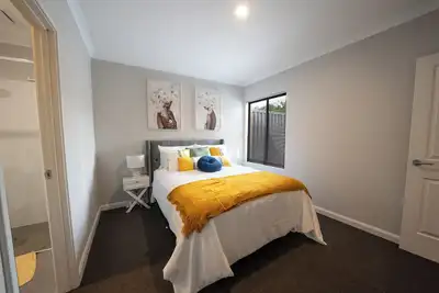 Image de Convinient Cosy Home with everthing around you.