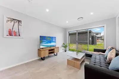 Image de Austral Brand New 3Br House with WiFi & Parking