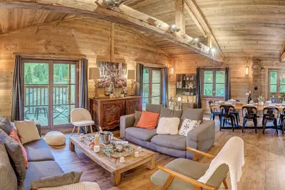 Chalet spacieux pour 14 pers. à Tignes avec balcon et sauna