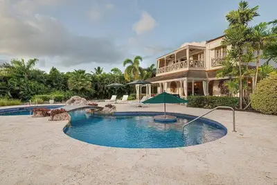 Image de Sugar House Lot 18 in St James by Personal Villas - A Blissful Family Getaway