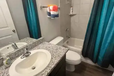 Image de Charming 2-bedroom house with WiFi and Ac in lovely Fort Worth