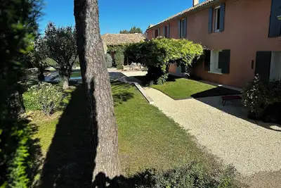 Image de Mas De 310 M2 Avec Piscine Chauffee Sur 2000m2 De Jardin
