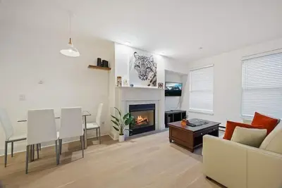 Image de Ballard Basecamp: Steps to All!