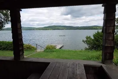 Image de Enjoy 250' of private waterfront on Caspian Lake in Greensboro, Vermont