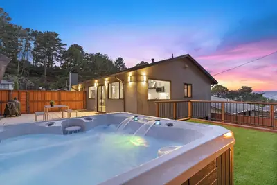 Image de Near Sfo! Clean & Spacious Hot Tub w/Stunning Views