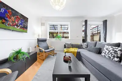 Image de Cozylease 3-Bed Retreat Near O2/Lcy with Gym, Workspace, Garden & Free Parking
