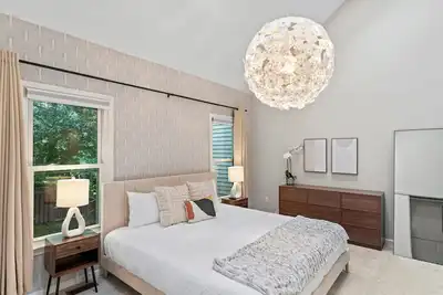 Image de Lakeside Stay: Metro, Inova, Dining &Shops Nearby