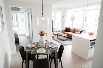 Image de Stunning Corner Suite with Breathtaking Views of the Saddledome and Skyline