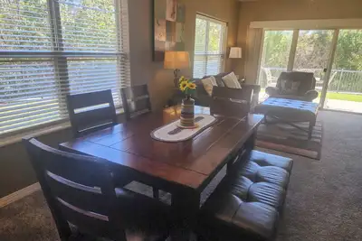 Image de Luxury Lakeside Living--Free Attraction Tickets--Beautiful Views (Mj126)