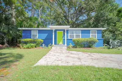 Image de Cozy 3bdrm King-Size bed, Great location, 1 mile from Fsu stadium
