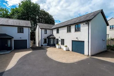 Image de Pen-Y-Ghent, pet friendly, with hot tub in Kirkby Lonsdale