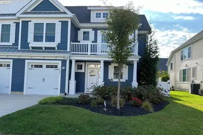 Image de 1 Dog Allowed * Coastal Club Resort Style Club w Water Park * Sleeps 10 w 4br De