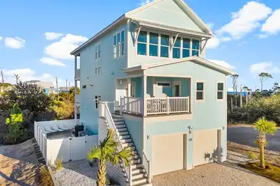 Image de Gorgeous Water Views - Just Steps to the Beach!