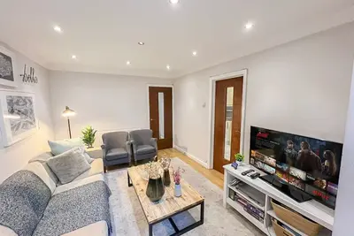Image de Lovely 4-BedRm Kilburn Flat w/ Garden & Parking near Hampstead Heath, Abbey Road
