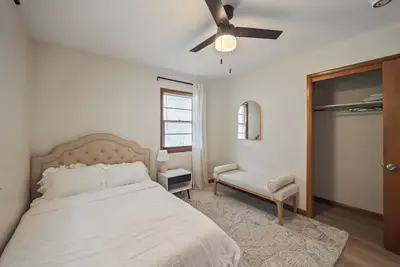 Image de Welcome to Tiny's House. Your 3 Beds, 1 Bathroom Cozy Retreat in Des Moines