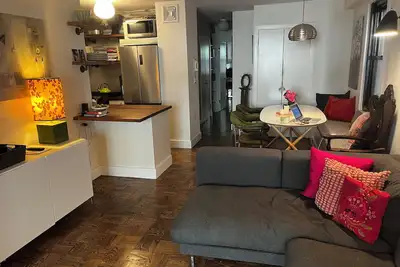 Image de Charming 2-bdrm apt in the heartbeat of downtown Nyc w/ spectacular roof deck.
