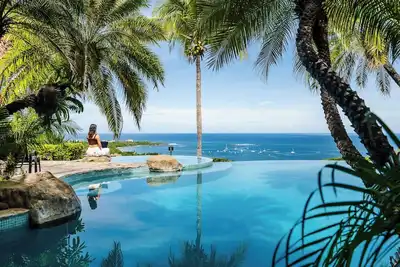 Image de Enchanting 6 bedroom house with incredible views
