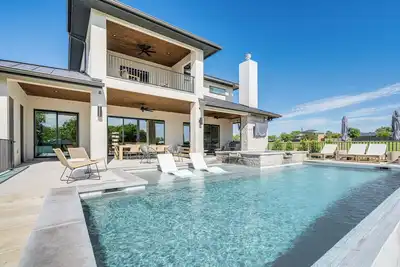 Image de Luxe Texas Retreat on Lake Lbj!