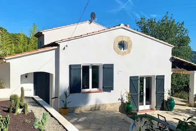 Image de L’oasis verte: vue imprenable, piscine, intimité